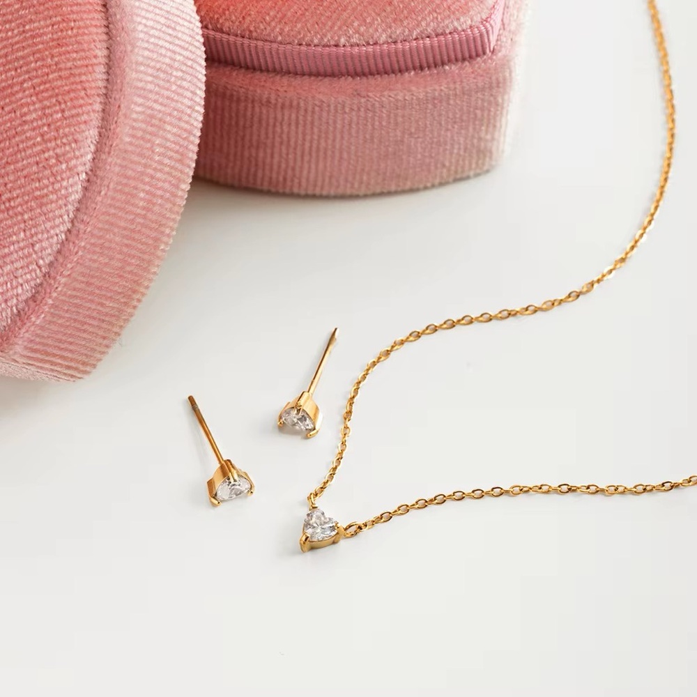 18K Gold Plated Necklace and Earring Set - Picture 7 of 10